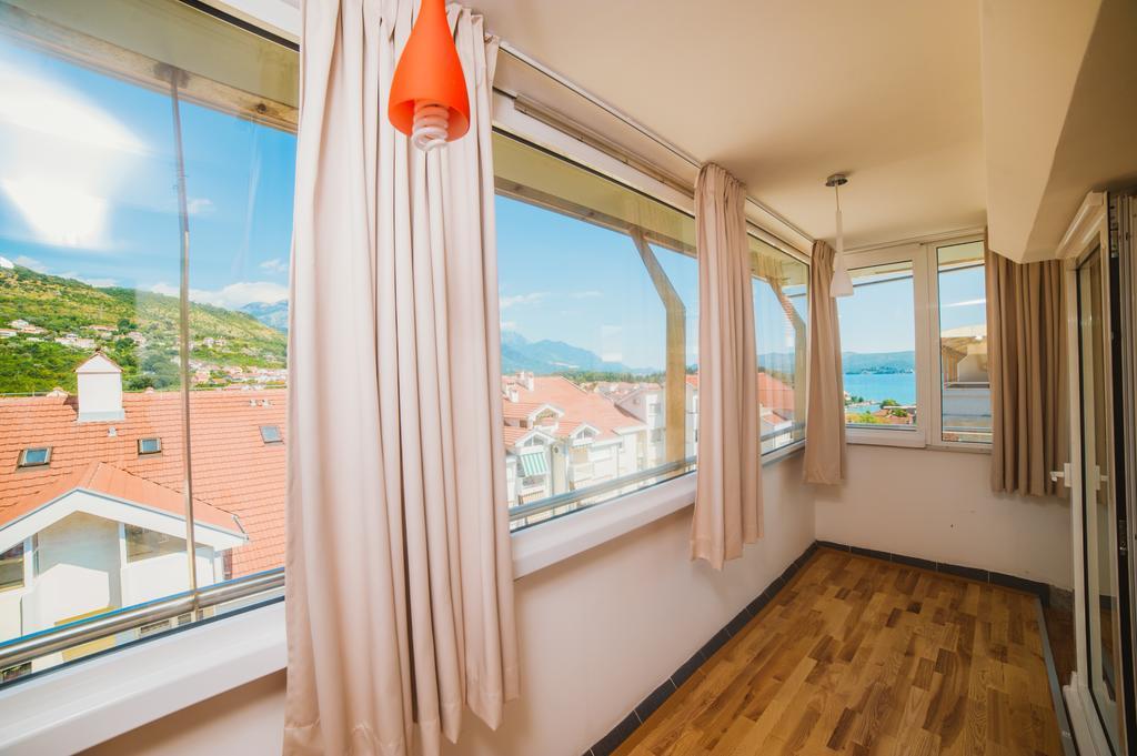 Apartment Dv Magnolia Tivat Rum bild